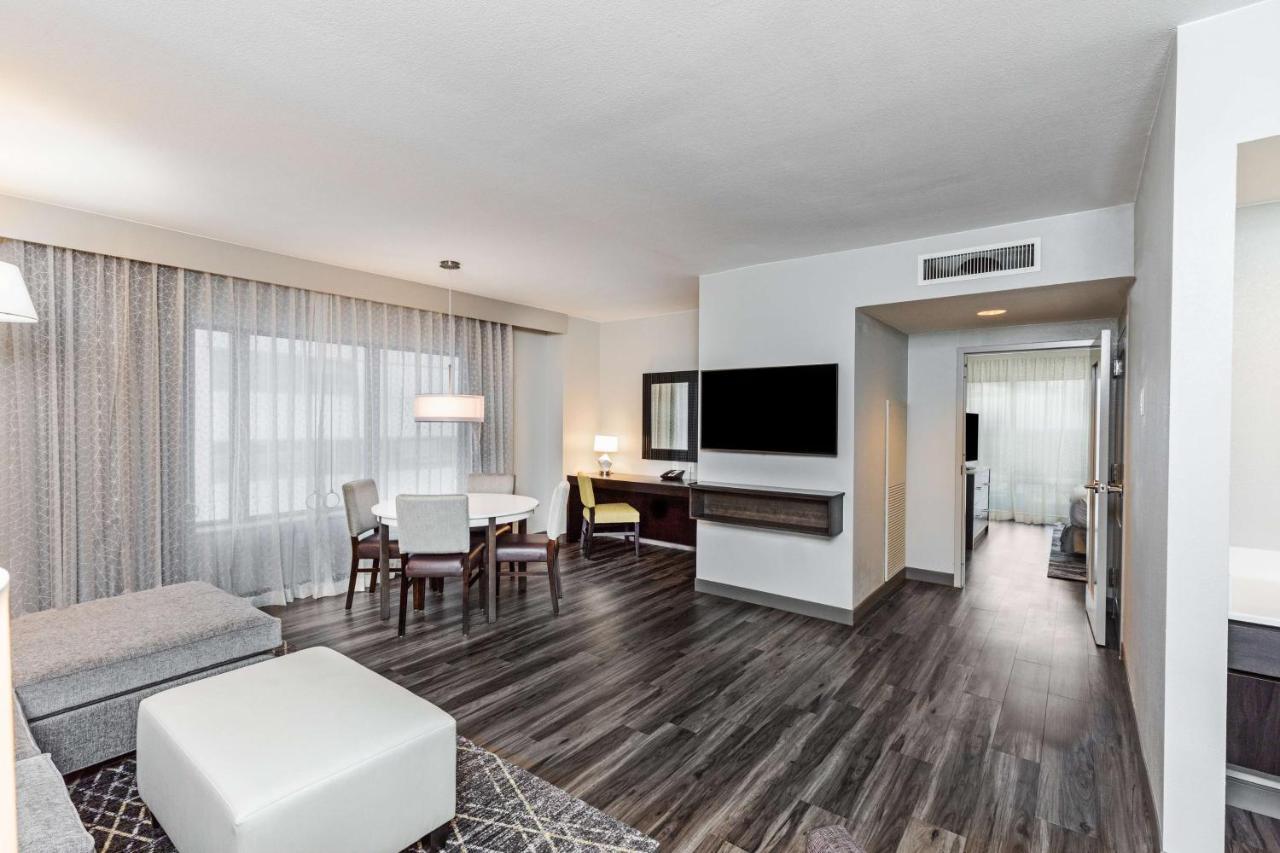 Hotel Embassy By Hilton Houston-energy Corridor Houston