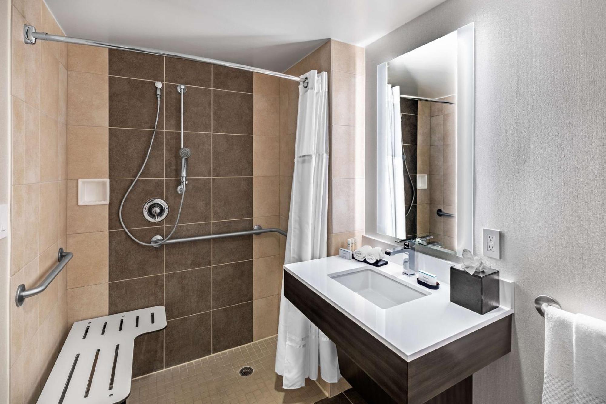 Embassy By Hilton Houston-energy Corridor Hotel
